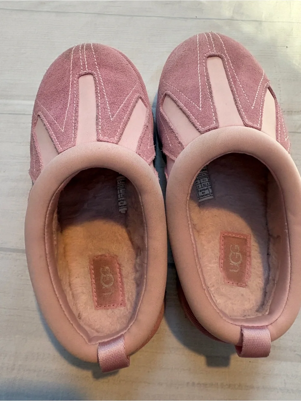 UGG Kids Pink Slip-On Clog Sneakers